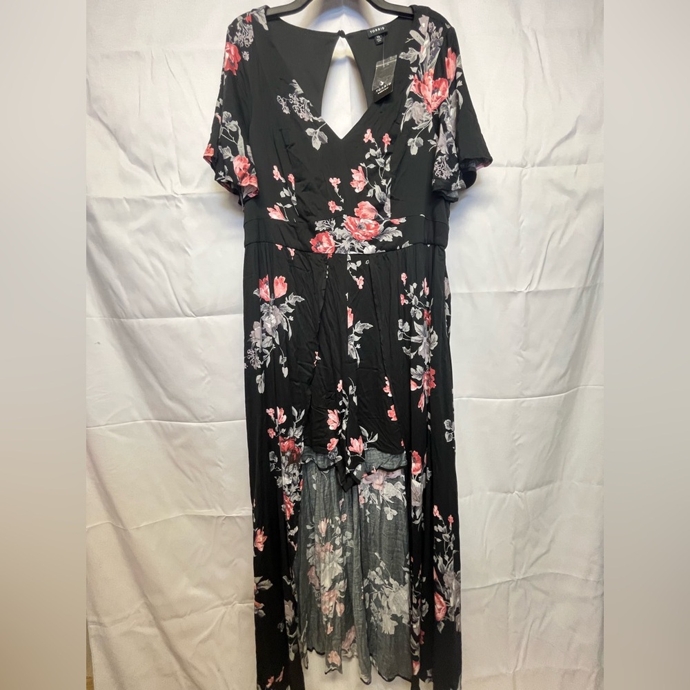 NWT Torrid floral romper over skirt size 14